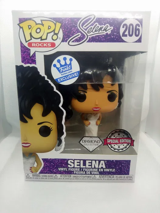 Funko Pop Selena Quintanilla #205 Burgundy Outfit Rocks | Meses Sin Interés - Foto 10